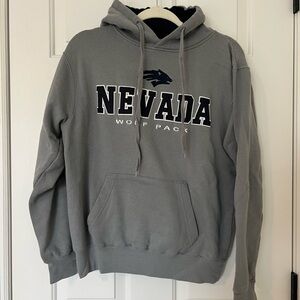 Colosseum Gray Nevada Wolf Pack Hoodie